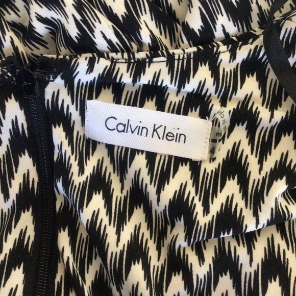 CALVIN KLEIN BLACK WHITE FAUX WRAP DRESS SIZE 4 NWT - Picture 7 of 13